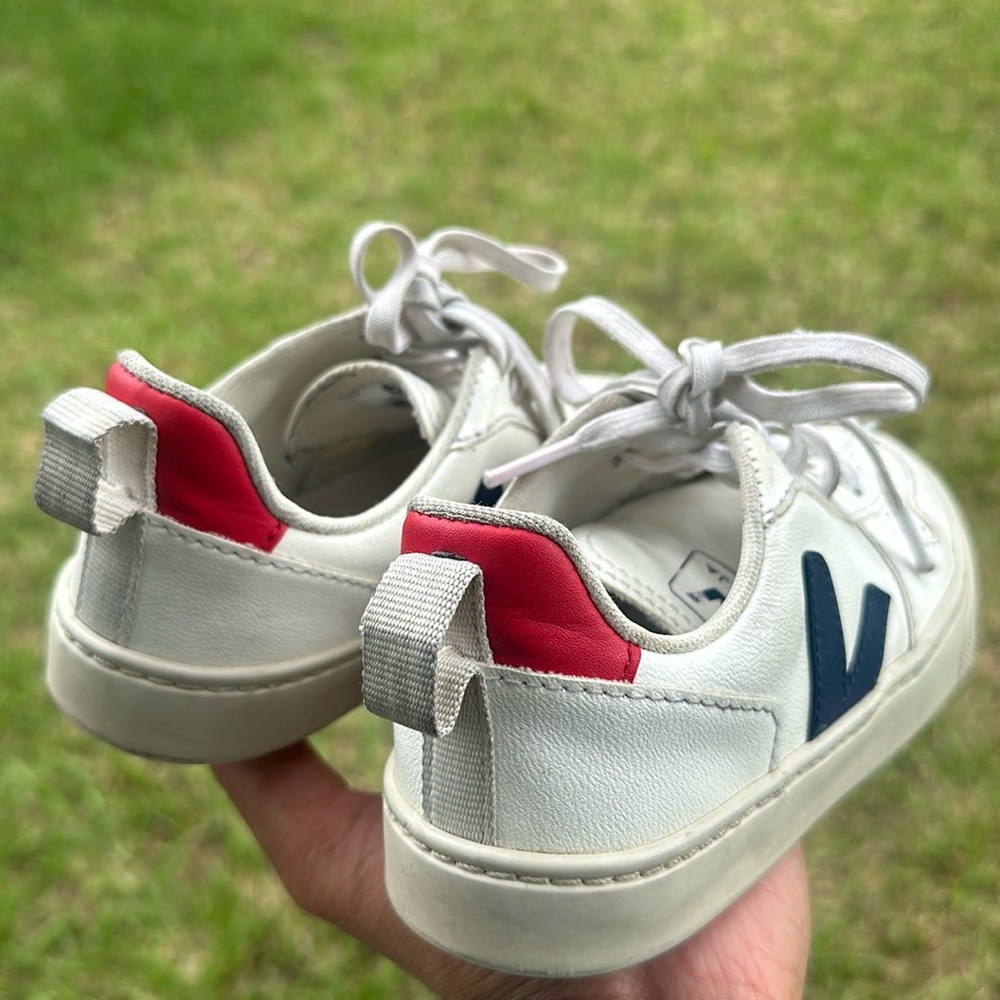 Veja - Picture 3 of 5